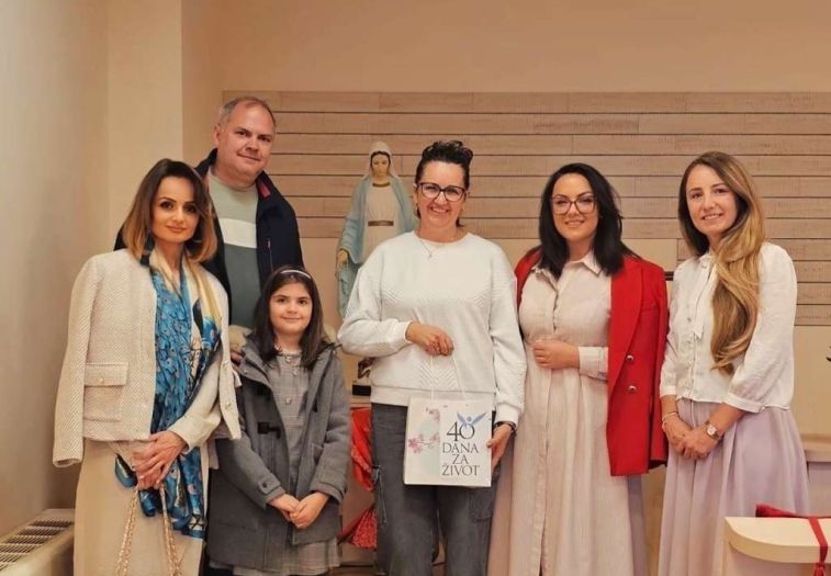 "40 dana za život Mostar" podržala akciju 'Otvori knjigu, zatvori ekran' donacijom slikovnica