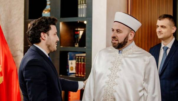 Abazović i Fejzić o izgradnji džamije