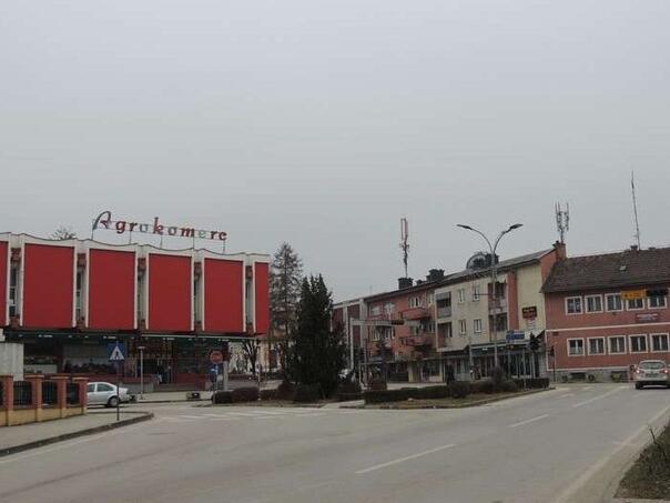 Abdićevi "autonomaši" osuđeni na 19 i po godina zatvora za zločine u Velikoj Kladuši