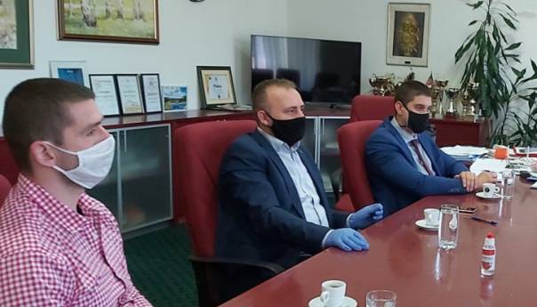 Abdurahmanović direktor, Mačkić i Čustović izvršni direktori preduzeća 'Park'