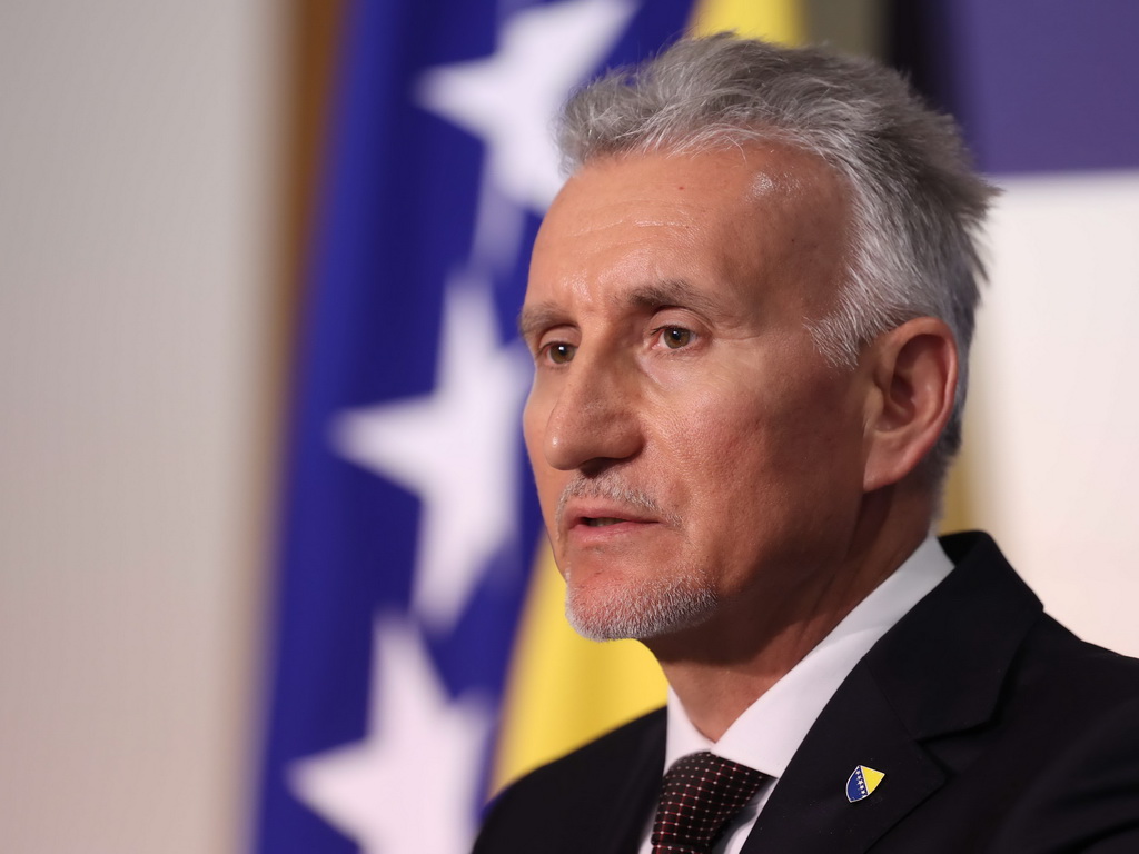 Ademović o neuspješnoj sjednici Doma naroda: Jedno se priča, drugo se radi