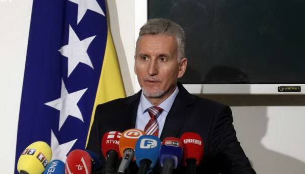 Ademović: Usvajanje Budžeta institucija BiH zaustavit će odlazak zaposlenih