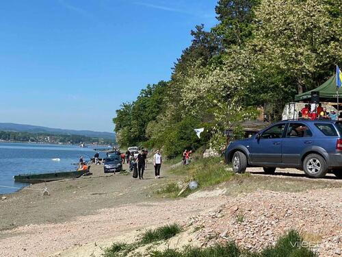 Akcija čišćenja jezera Modrac okupila više od 400 učesnika