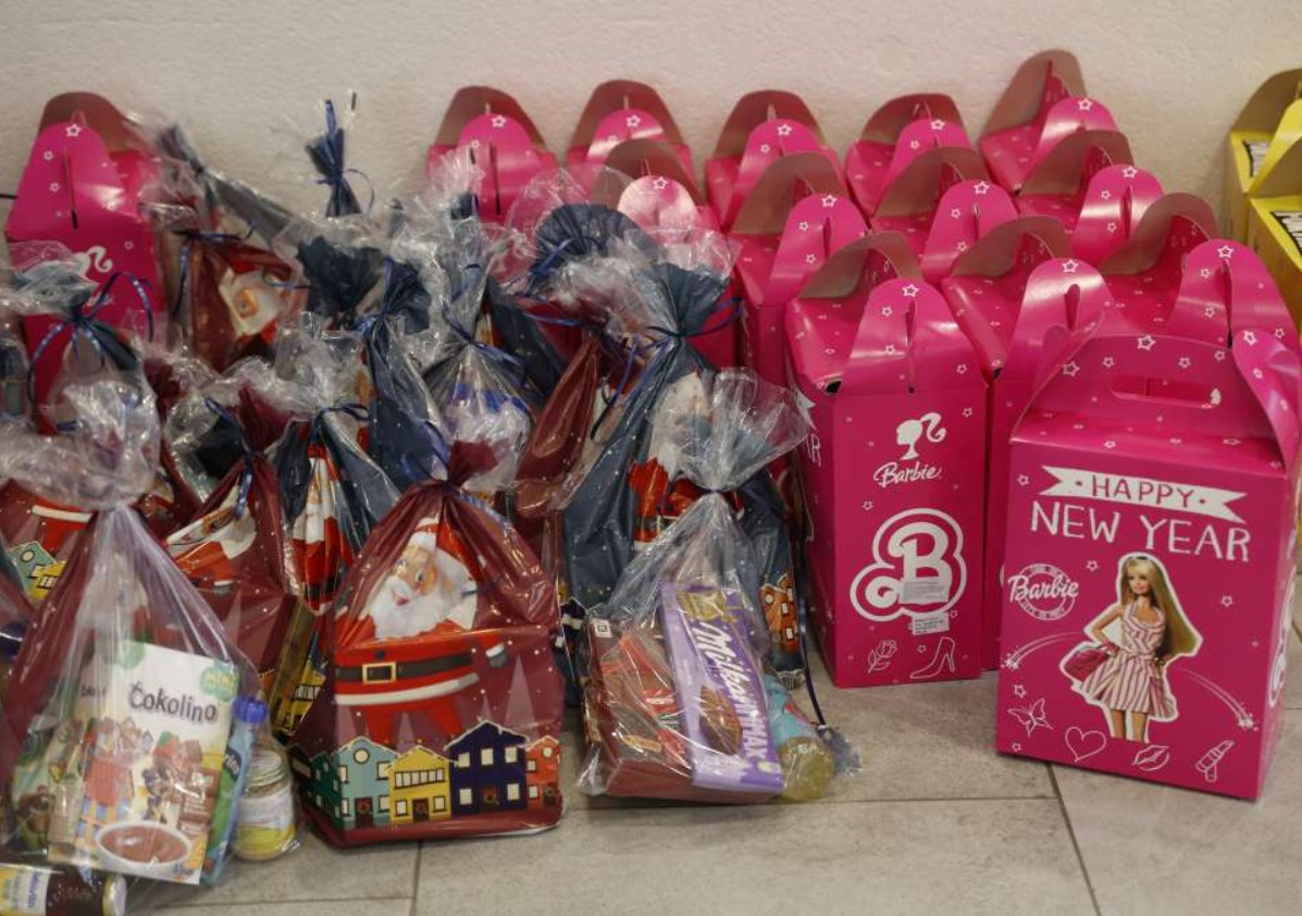 Akcija "Jedna želja, jedan poklon, jedan osmijeh" - Obradujmo djecu bez roditeljskog staranja