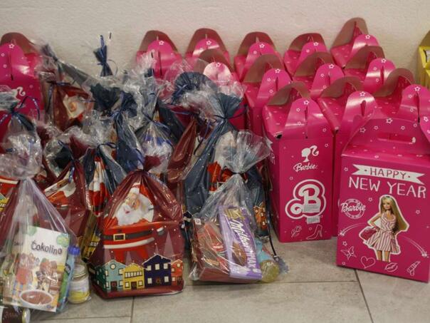 Akcija "Jedna želja, jedan poklon, jedan osmijeh" - Obradujmo djecu bez roditeljskog staranja