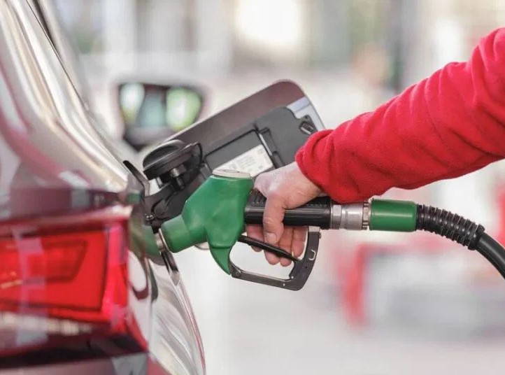 Ako putujete za praznike: U BiH najjeftinije, u Srbiji najskuplje gorivo