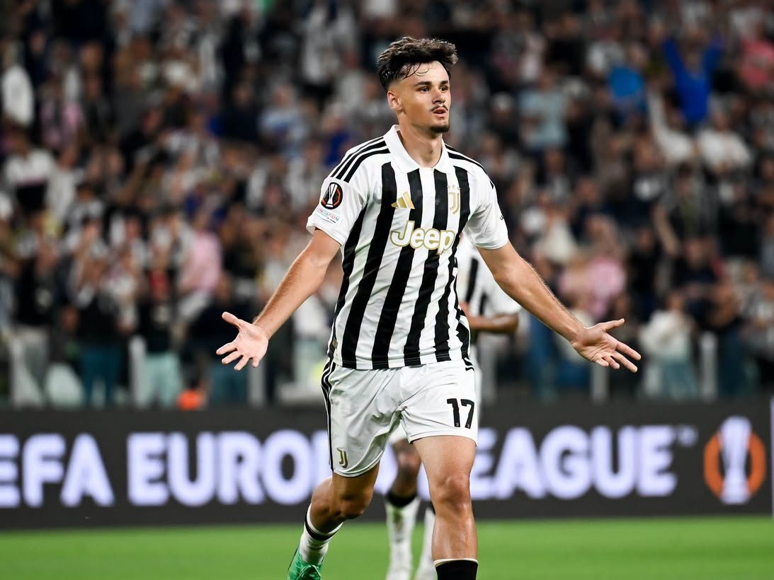 Najbolji u Juventusu: Alajbegović asistirao u remiju sa Cagliarijem