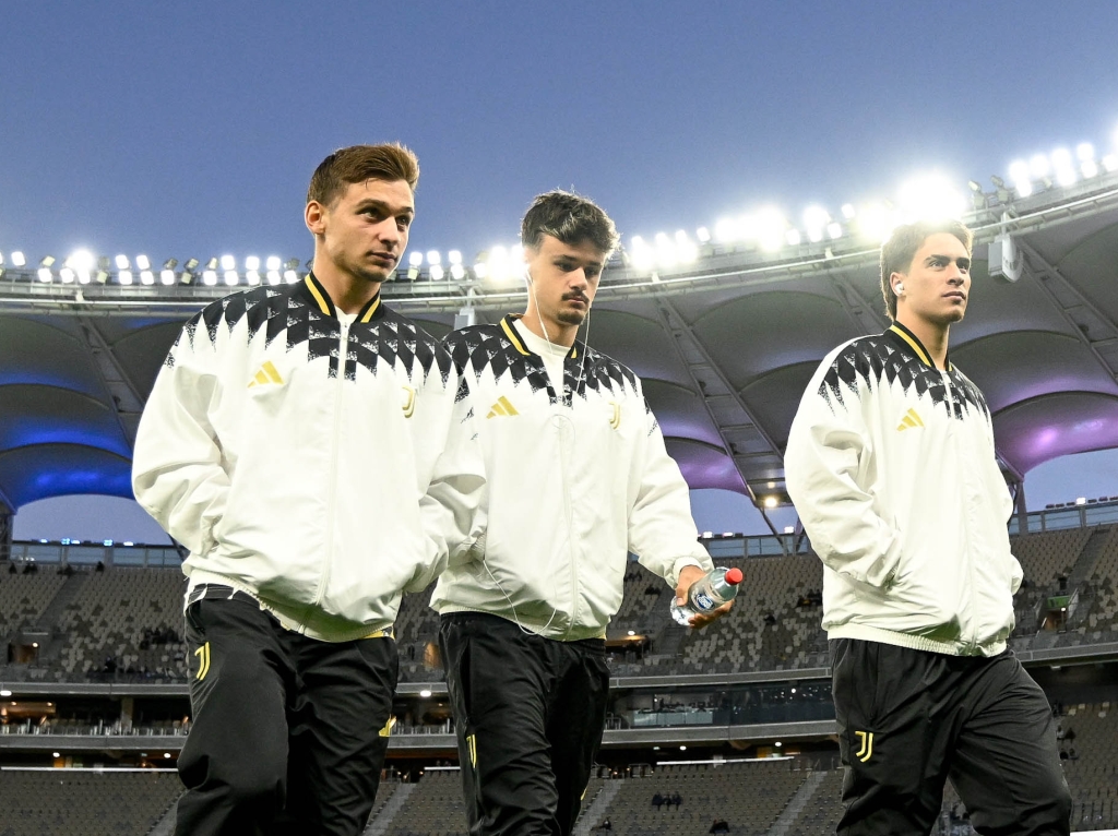 Alajbegović ipak nije starter, sa klupe čeka debi za Juventus