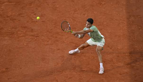 Alcaraz pobijedio Tsitsipasa i zakazao spektakl sa Đokovićem