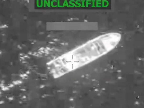 Američka vojska pogodila brod u istočnom Pacifiku, ubijena tri muškarca