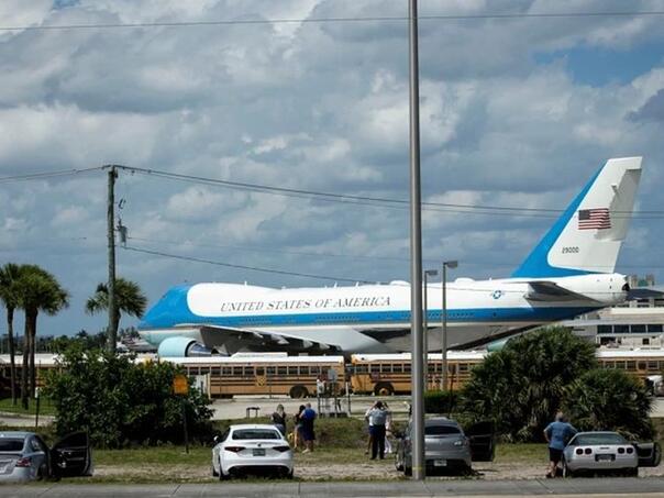 Američki novinari dobili sudski poziv zbog pisanja o Trumpovu novom avionu