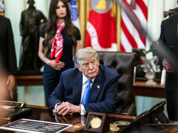 Amerika zatvara vrata? Trump obustavio termine za vize širom svijeta