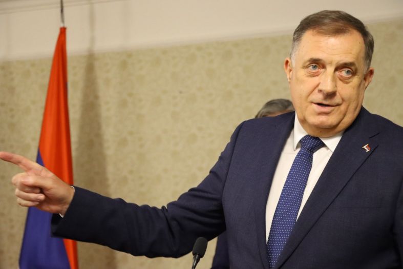 Amerikanci ukidaju sankcije Dodiku i njegovim saradnicima!