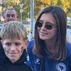 Amra Džeko sa djecom i porodicom stigla u Zenicu, rijeke navijača na ulicama