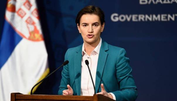 Ana Brnabić pozvala Srbe da ne ljetuju u Crnoj Gori