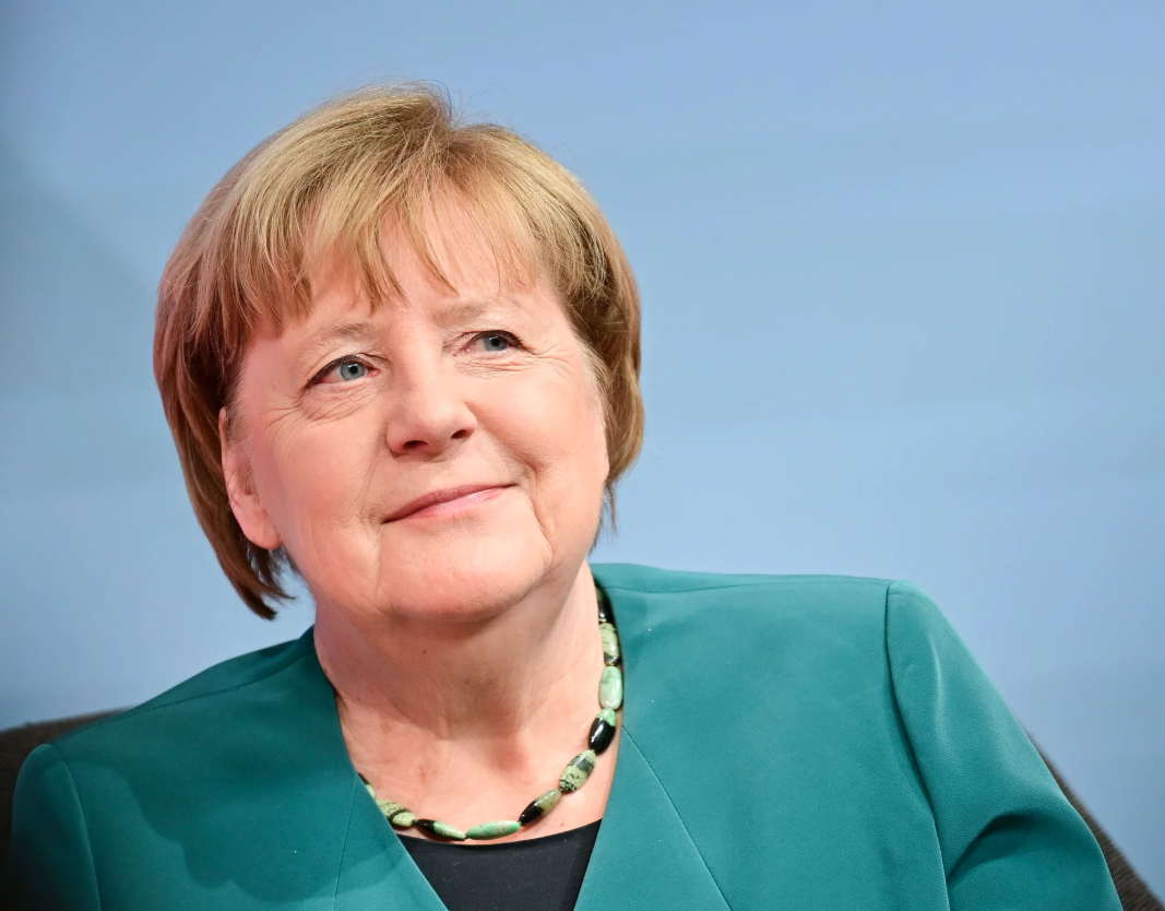 Angela Merkel se vraća u politiku?