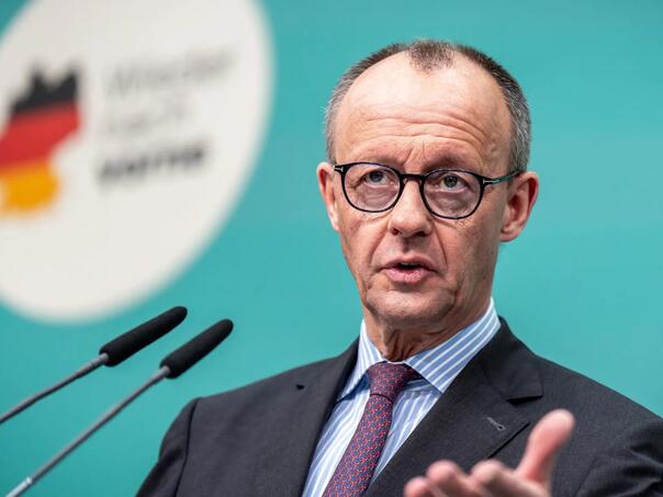 Ankete: Samo 18 posto Njemaca bi Merza ponovno za kancelara