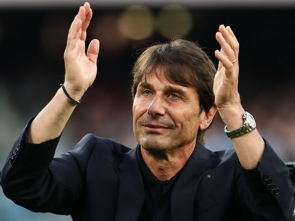 Antonio Conte više nije trener Napolija