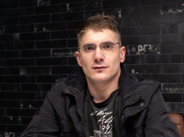 Apel za Armina: Mladiću iz Sarajeva hitno potrebna operacija od 10.500 KM