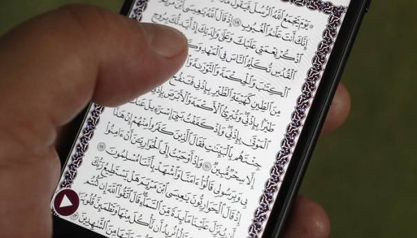 Apple u Kini uklonio Kur'an aplikaciju sa svoje online trgovine