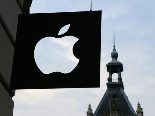 Appleov analitičar: iOS 18 bit će najambicioznija revizija softvera iPhonea
