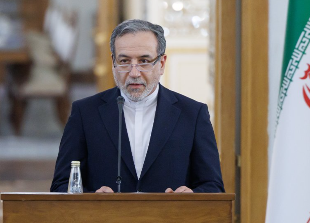 Aragchi: Iran ima "prst na okidaču" ako SAD nešto proba