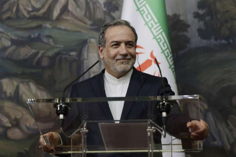 Araghchi optužio UAE za direktne vojne operacije protiv Irana