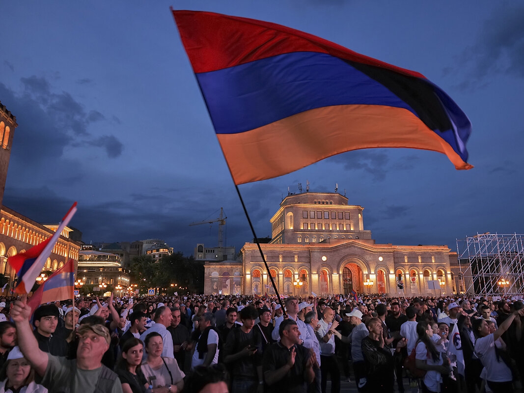 Armenija bira put između Istoka i Zapada: Pašinjan traži novi mandat