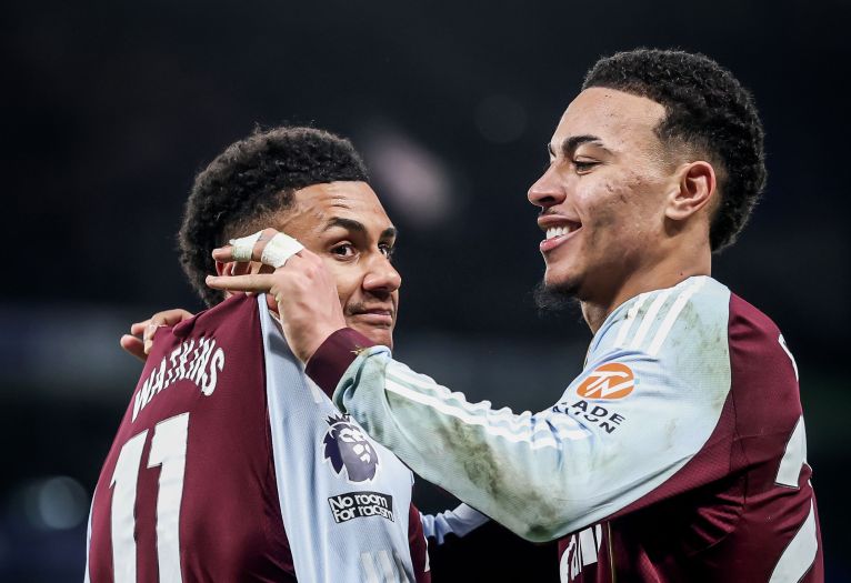 Aston Villa šokirala Chelsea i uključila se u borbu za titulu