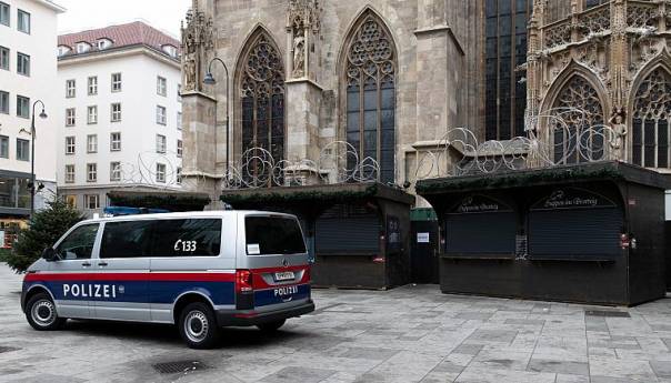 Austrija: Uhapšeno 15 osumnjičenih za krijumčarenje migranata