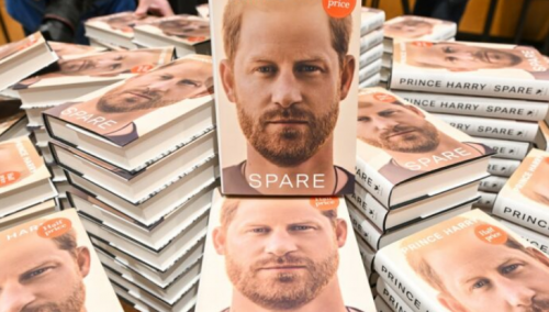 Autobiografija princa Harryja konačno na policama knjižara