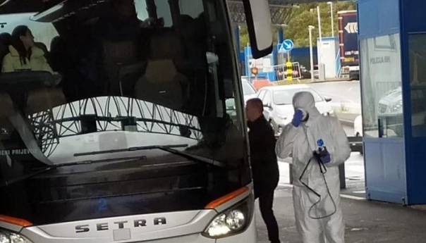 Autobus sa Kinezima iz Wuhana ušao u BiH, idu u Međugorje i Mostar