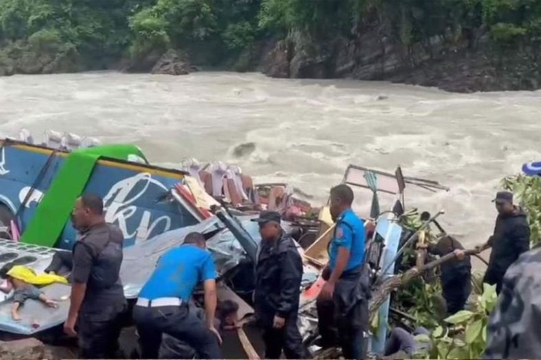 Autobuska nesreća u Nepalu: Poginulo 10 osoba