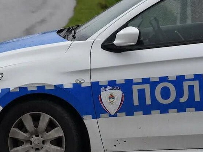 Automobil sletio s magistralnog puta kod Mrkonjić Grada, dvije osobe povrijeđene