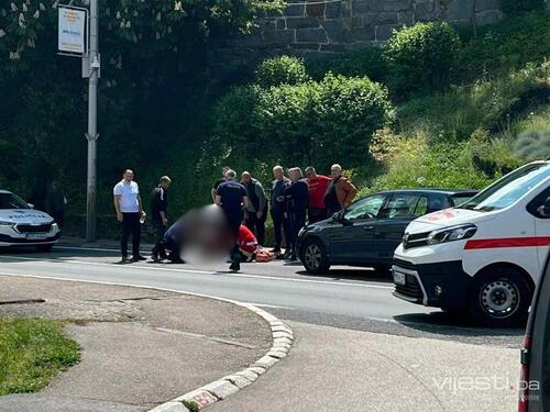 Automobil udario pješaka u Konjicu, prevezen na liječenje
