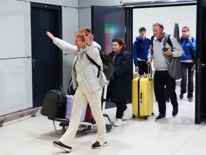 Avion sa 157 Hrvata evakuisanih iz Dubaija sletio u Zagreb