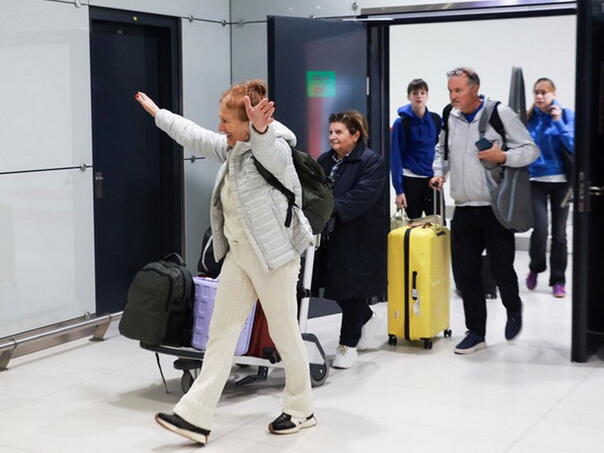 Avion sa 157 Hrvata evakuisanih iz Dubaija sletio u Zagreb