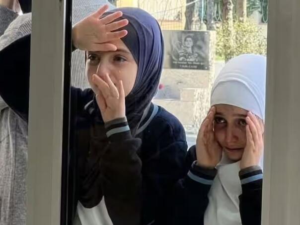 Azerbejdžan zabranio hidžab u školama i poručio Turskoj da se ne miješa