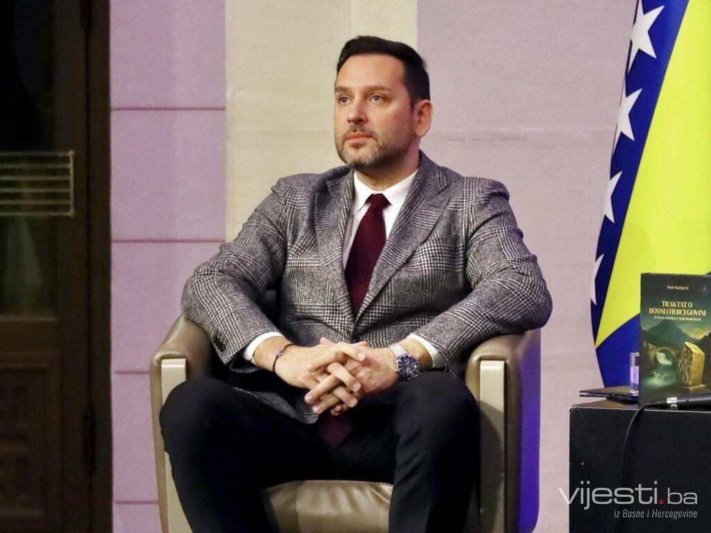 Badnjević promovisao knjigu "Traktat o Bosni i Hercegovini"