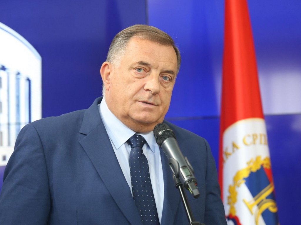 Banke ne žele otvarati račune firmama s crne liste, Dodik im prijeti 'posljedicama'