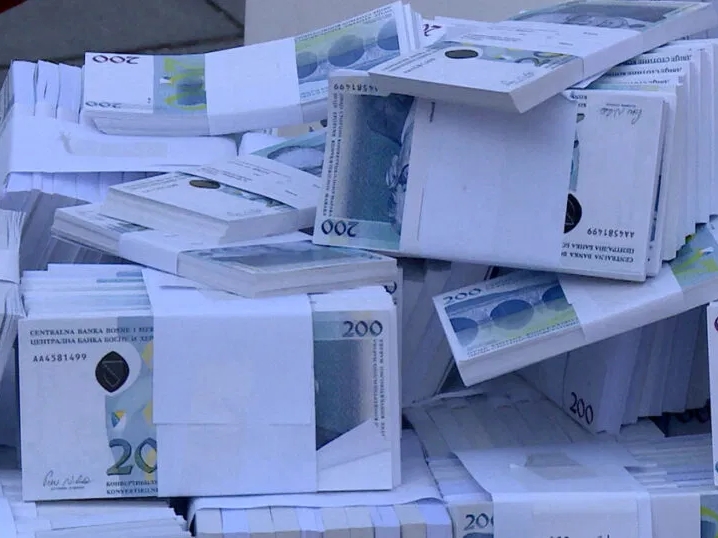 Banke u BiH zarađuju 2,4 miliona dnevno, u FBiH duplo više od RS