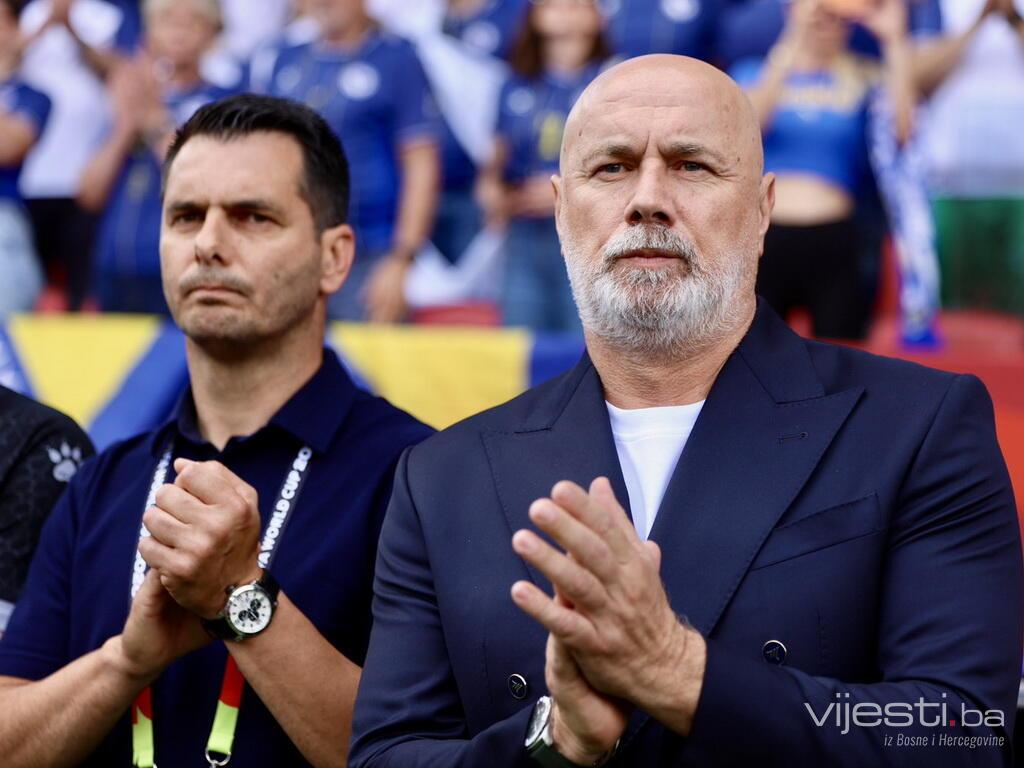 Barbarez odredio sastav: Totalni napad!