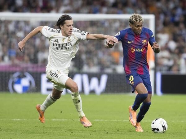 Barcelona na korak od titule La Lige uoči El Clasica