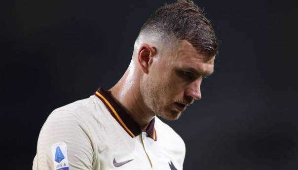 Barcelona odbila Džeku i Cavanija zbog godina