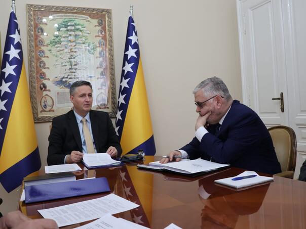 Bećirović: Hitno zaustaviti antiustavno djelovanje RS u Brčkom