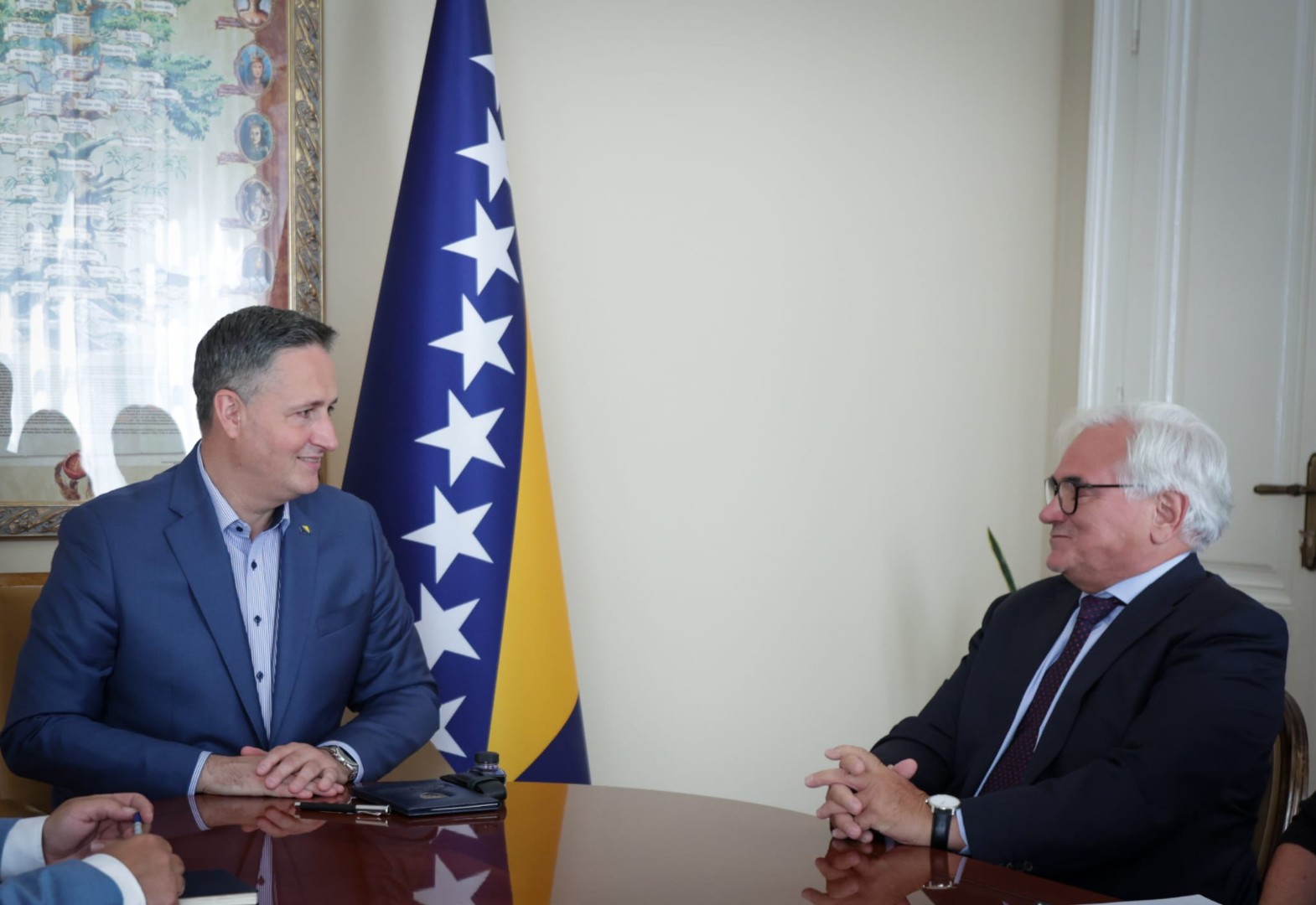 Bećirović i Grannas o evropskom putu, sigurnosti i suverenitetu