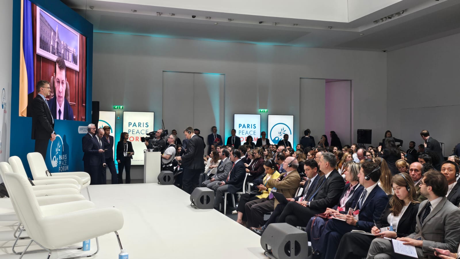 Bećirović na panelu "Okončanje rata u Ukrajini: Izgradnja puteva ka miru i oporavku"