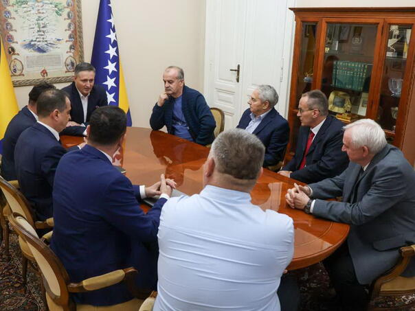 Bećirović razgovarao s delegacijom Jedinstvene organizacije boraca Unija veterana BiH