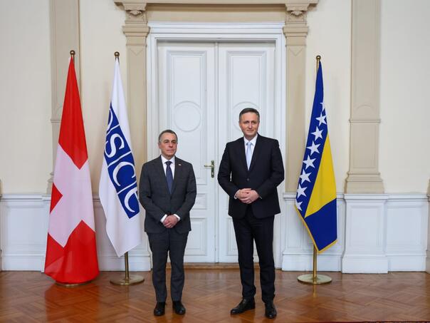 Bećirović razgovarao s predsjedavajućim OSCE-a Ignazijom Cassisom