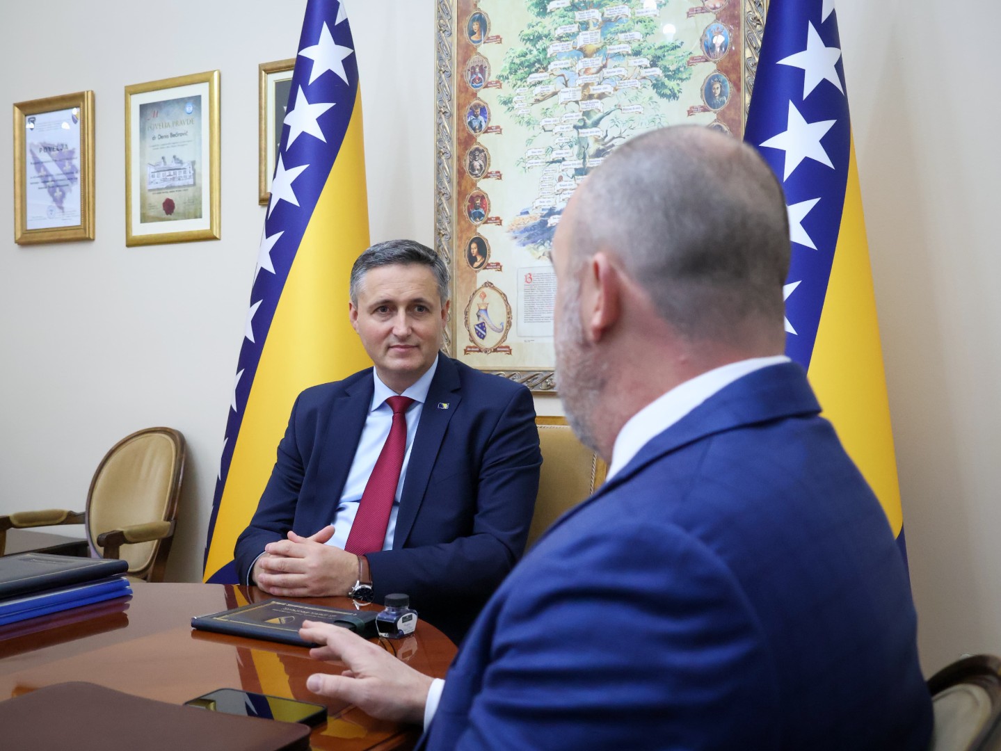 Bećirović s Ginkelom o Južnoj interkonekciji, politici...